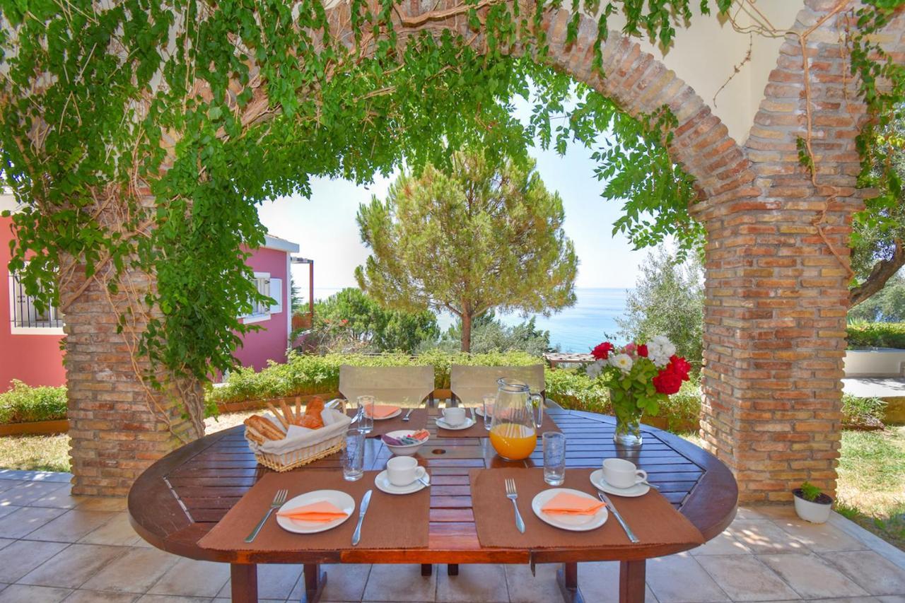 Corfu Resorts Apartments Пелекас Экстерьер фото